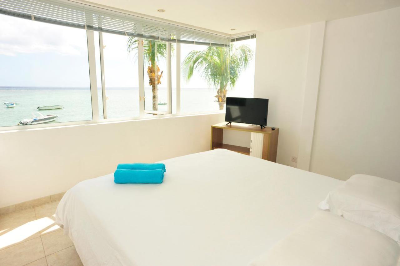 The Beach House - West Coast Mauritius Rivière Noire Εξωτερικό φωτογραφία